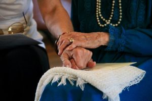 visitas-a-residencias-de-ancianos